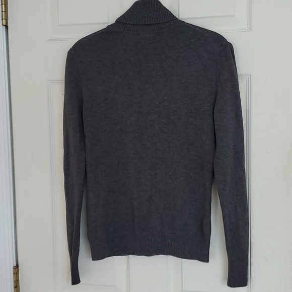 Gap gray turtleneck sweater - Picture 2 of 6